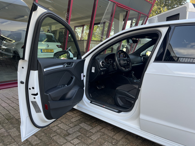 Foto 2 van Audi A3 Sportback 35 TFSI CoD Design Pro Line Plus | LED | PDC | Cruise | Camera | Navi | S-line |
