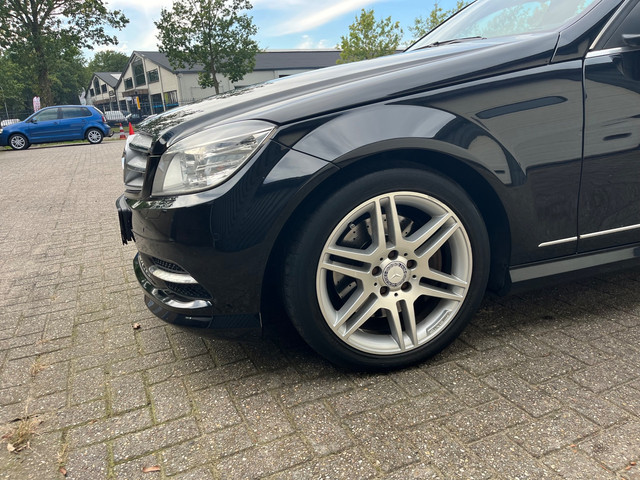 Foto 3 van Mercedes-Benz C-klasse 300 Avantgarde AMG V6 2010