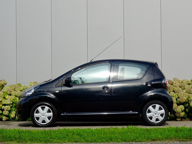 Foto 7 van Toyota Aygo 1.0-12V Comfort | 5-Deurs | Perfect Onderhoud | NL |