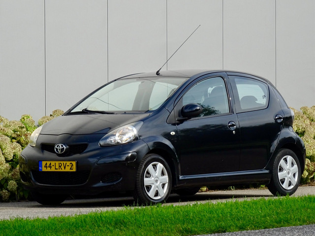 Foto 3 van Toyota Aygo 1.0-12V Comfort | 5-Deurs | Perfect Onderhoud | NL |