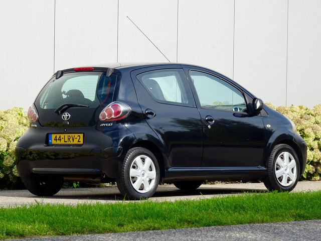 Foto 2 van Toyota Aygo 1.0-12V Comfort | 5-Deurs | Perfect Onderhoud | NL |