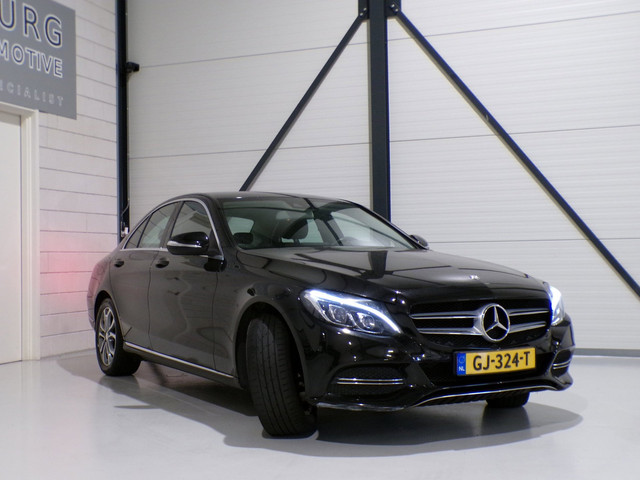 Foto 8 van Mercedes-Benz C-klasse 180 CDI Lease Edition "Origineel NL!" Navigatie Bluetooth Cruise Parkeersenso