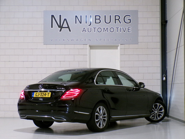 Foto 6 van Mercedes-Benz C-klasse 180 CDI Lease Edition "Origineel NL!" Navigatie Bluetooth Cruise Parkeersenso