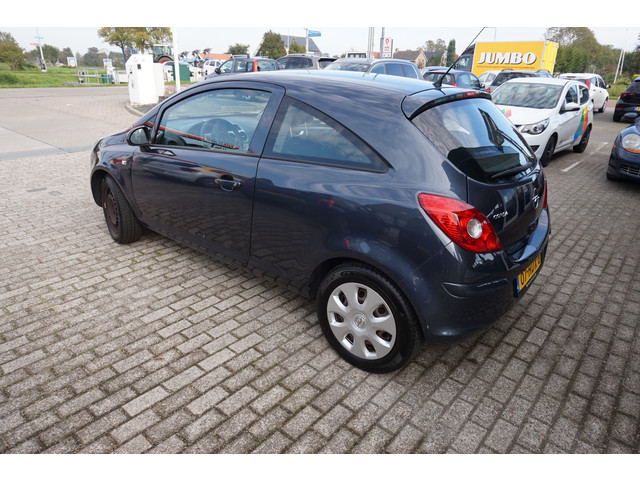 Foto 5 van Opel Corsa 1.4-16V Enjoy , Airco , Incl nw apk/beurt & 3 mnd 100% garantie