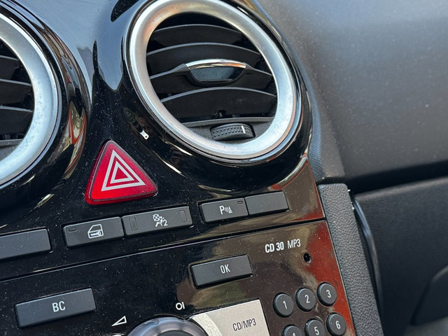 Foto 8 van Opel Corsa 1.4-16V Cosmo*Nieuwe-APK*CruiseControl*Parksensorachter*5Deurs*