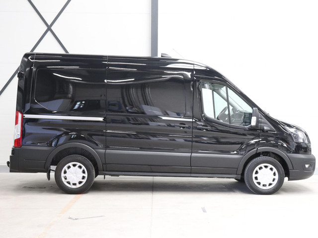 Foto 8 van Ford Transit 130pk L2H2 Automaat Trekhaak Airco 360°Camera DAB+