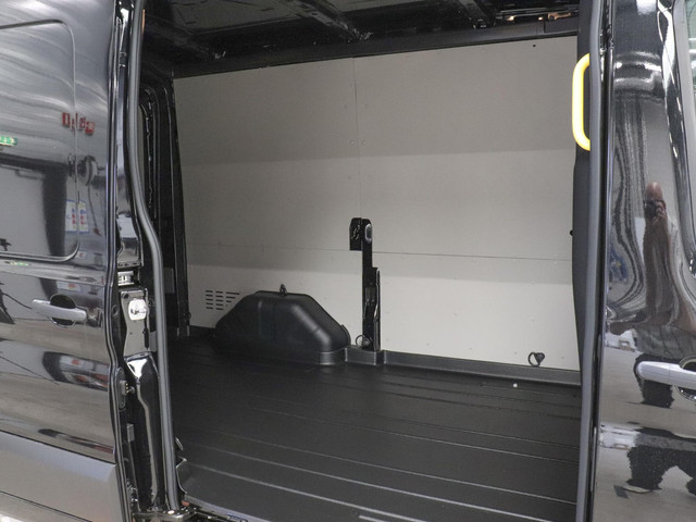 Foto 10 van Ford Transit 130pk L2H2 Automaat Trekhaak Airco 360°Camera DAB+