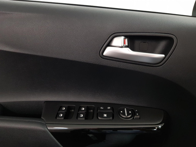 Foto 8 van Kia Picanto 1.0 DPi Automaat DynamicLine Navigatie Airco Camera DAB Lichtmetalen velgen Bluetooth