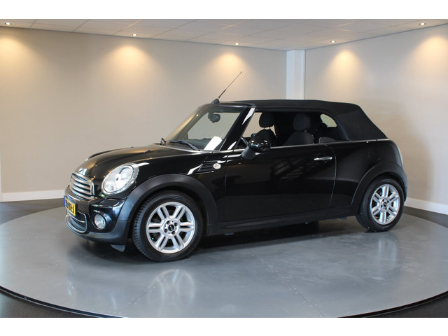 Foto 5 van Mini Cabrio 1.6 Cooper Chili *Sfeerverlichting* Stoelverw.|Climate|Cruise|PDC|Half-Leder|6-Bak|Autom
