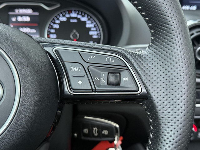 Foto 10 van Audi A3 Cabriolet 1.4 TFSI CoD Sport Pro Line S | 150 PK | Automaat | Stoelverwarming | Achteruitrij