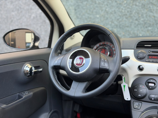 Foto 4 van Fiat 500 C 1.2 Lounge Parelmoer! Automaat (CLIMATE CONTROL, AIRCO, INTERSCOPE GELUID, XENON, PARKEER