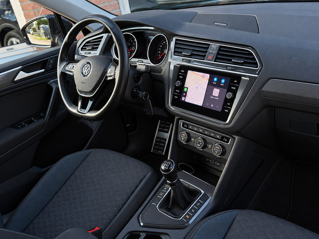 Foto 9 van Volkswagen Tiguan 1.5 TSI Comfortline Business | Carplay Navi | Trekhaak | Airco | Cruise | Velgen
