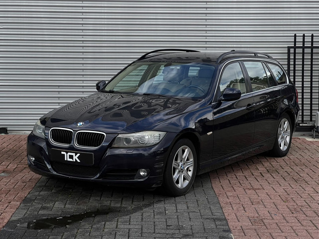 Foto 10 van BMW 3-serie Touring 320i Business Line AIRCO|LEER|NAVI