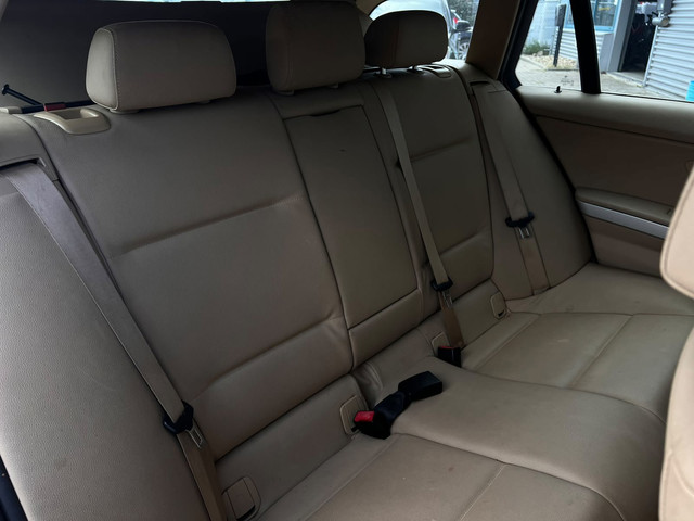 Foto 8 van BMW 3-serie Touring 320i Business Line AIRCO|LEER|NAVI