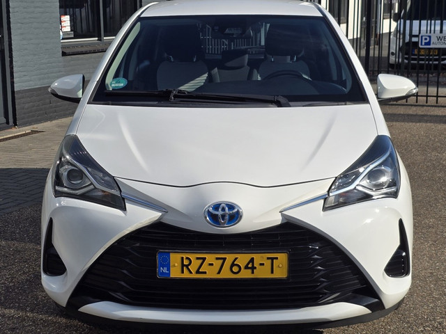Foto 9 van Toyota Yaris 1.5 Hybrid Aspiration PERFECT ONDERHOUDEN ZEER MOOI NAVI CAMERA ENZ