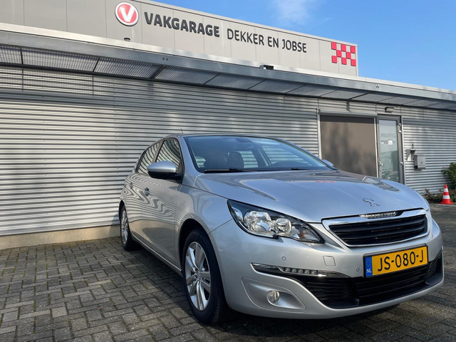 Foto 6 van Peugeot 308 1.2 PureTech Blue Lease Premium