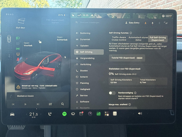 Foto 6 van Tesla Model 3 RWD 60 kWh let op rechter achter schade.