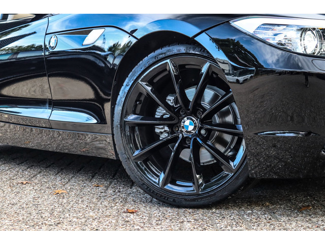 Foto 3 van BMW Z4 Roadster SDrive23i 6 CILINDER XENON LEDER CLIMA