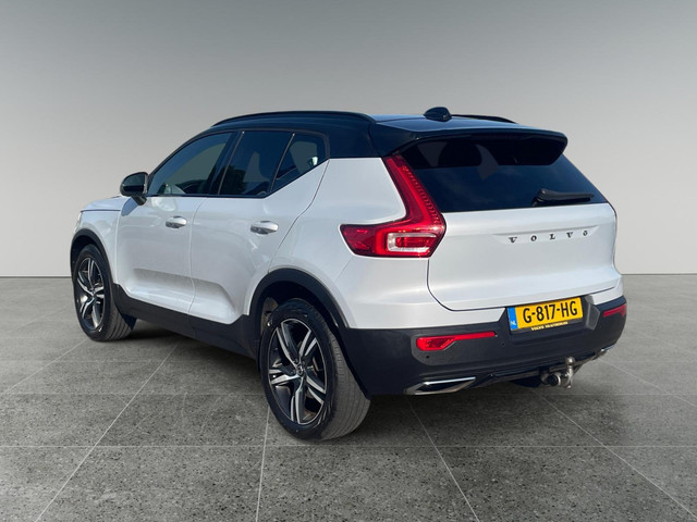 Foto 8 van Volvo XC40 2.0 T4 R-Design | Elektrisch verstelbare voorstoelen | Trekhaak |