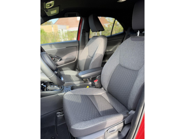 Foto 6 van Toyota Yaris Cross 1.5 Hybrid 115 Dynamic Plus | Stoel- stuurverwarming | Keyless | Camera | ACC | 1