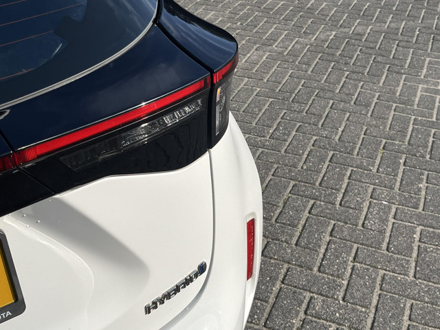 Foto 8 van Toyota Yaris Cross 1.5 Hybrid Active | Trekhaak | Dealeronderhouden | Carplay |