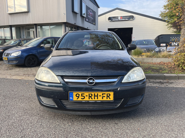 Foto 9 van Opel Corsa 1.4-16V Rhythm Apk 06-09-2027 (bj 2005)