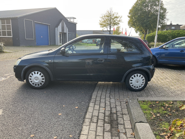 Foto 7 van Opel Corsa 1.4-16V Rhythm Apk 06-09-2027 (bj 2005)
