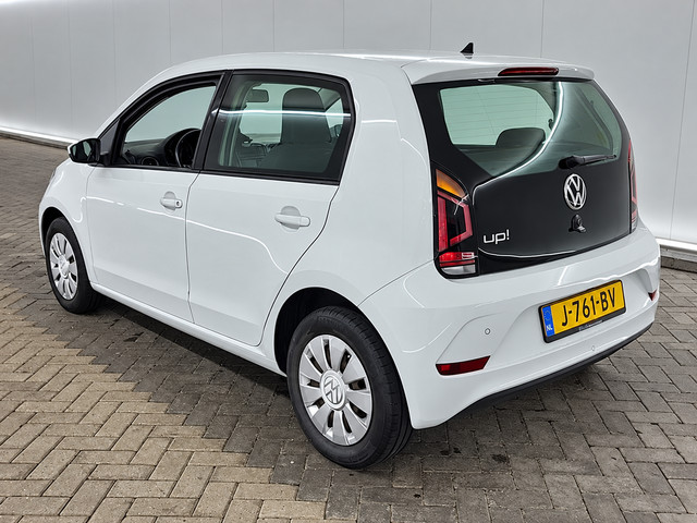 Foto 8 van Volkswagen Up! Move Up! 1.0 BMT | Camera | Climate control | Parkpilot | NAP | Dealeronderhouden |