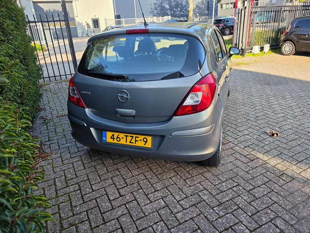 Foto 4 van Opel Corsa 1.4-16V Anniversary Edition 1e eigenaar