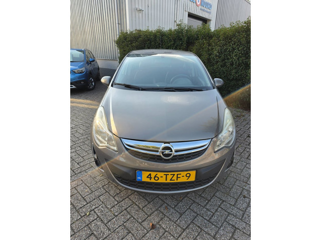 Foto 7 van Opel Corsa 1.4-16V Anniversary Edition 1e eigenaar