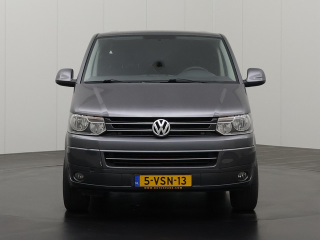 Foto 2 van Volkswagen Transporter 2.0TDI Edition | Multimedia | Trekhaak | Airco | 3-Zits | Achterdeuren