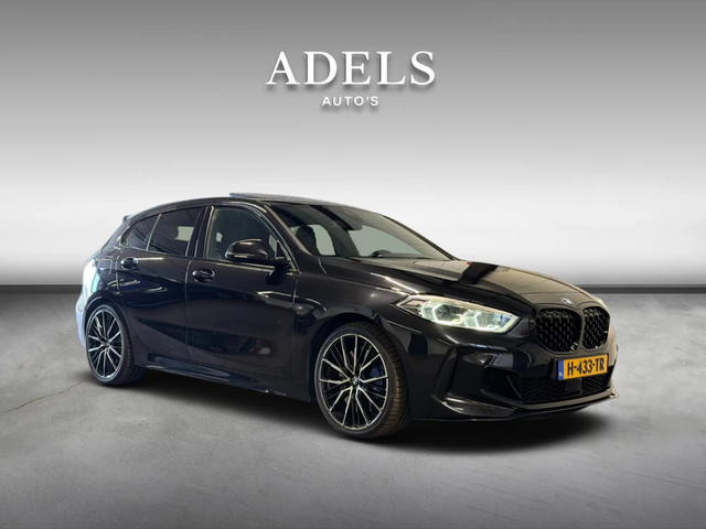 Foto 9 van BMW 1-serie M135i xDrive High Executive Panodak Leder HUD Harman Kardon Camera Carplay Dealer Onderh