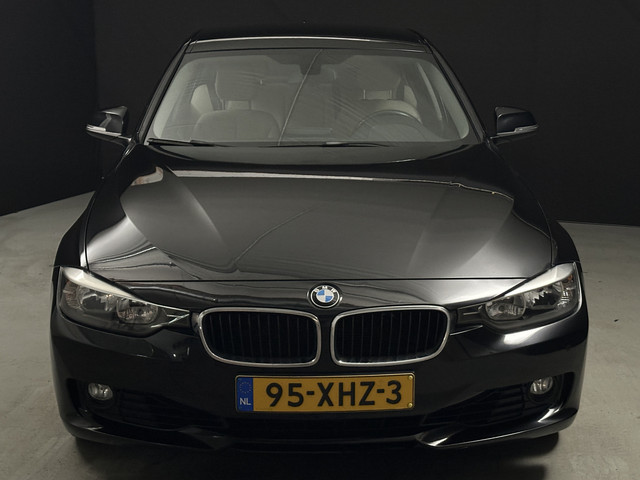Foto 7 van BMW 3-serie 320i Executive *Navi*Automaat*NAP* (bj 2012)