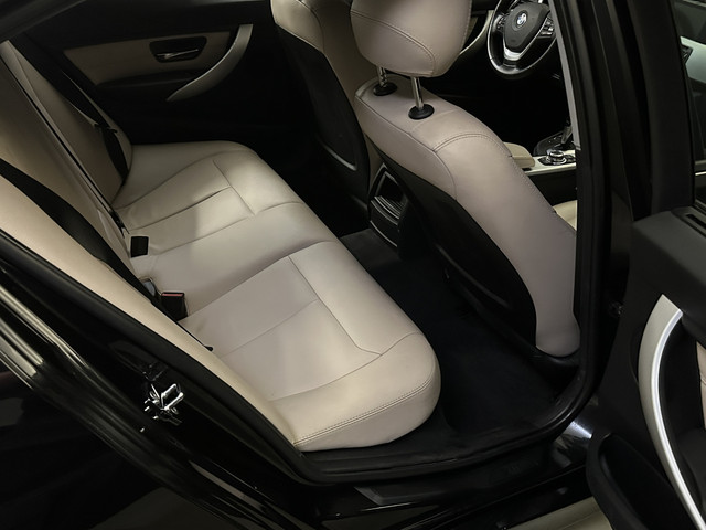 BMW 3-serie 320i Executive *Navi*Automaat*NAP* (bj 2012)