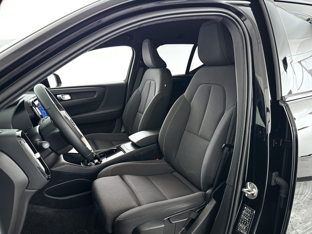 Foto 5 van Volvo XC40 Recharge Core 70 kWh | SOH 93% | Parkeercamera | Stoel- en stuurverwarming | Cruise contr