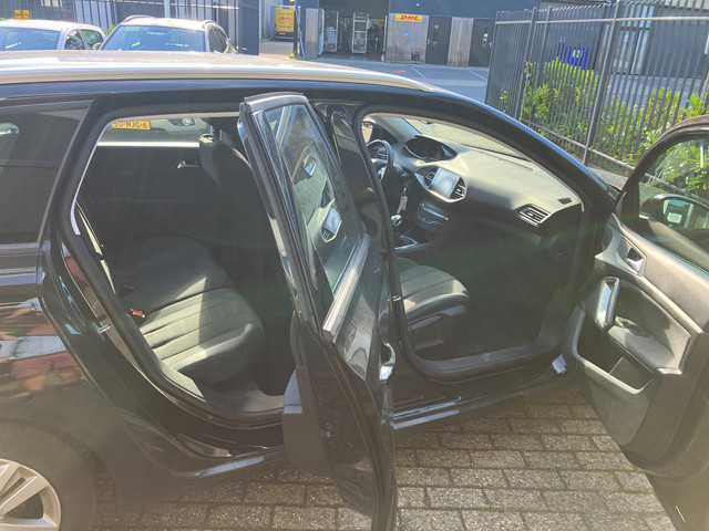 Foto 9 van Peugeot 308 SW 1.2 PureTech Active / PROBLEM ENGINE / MOTOR NO GOOD / EXPORT PRICE