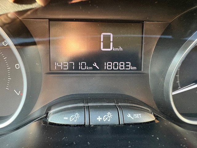 Foto 8 van Peugeot 208 1.0 PureTech Access Airco/Navigatie