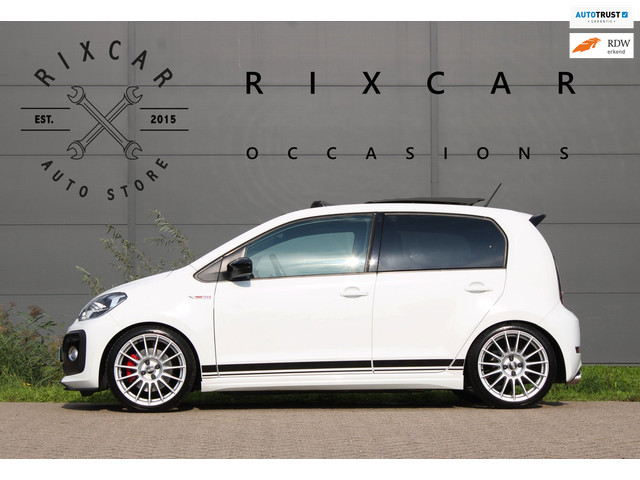 Foto 2 van Volkswagen Up! 1.0 GTI BeatsAudio Panodak Camera Schroefset OZ-Wheels !!NIEUWBINNEN!!