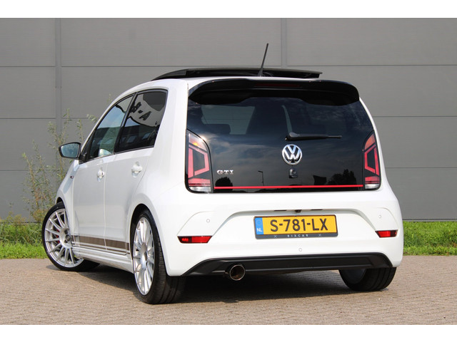 Foto 9 van Volkswagen Up! 1.0 GTI BeatsAudio Panodak Camera Schroefset OZ-Wheels !!NIEUWBINNEN!!