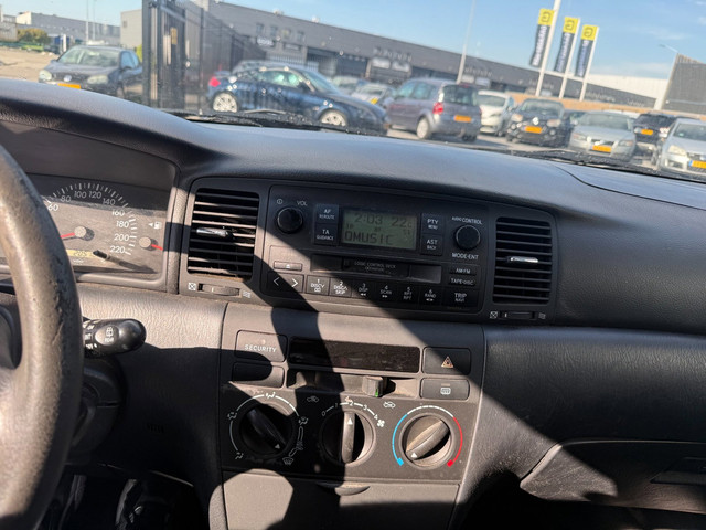 Foto 3 van Toyota Corolla 1.4 VVT-i APK2027!RIJDT SUPER!KOOPJE!