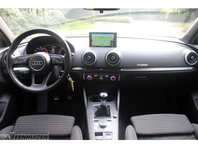 Foto 4 van Audi A3 Limousine 1.0 TFSI Sport Lease Edition | 2017 | ❄️Clima | ⭐Cruise | ✨Navi |