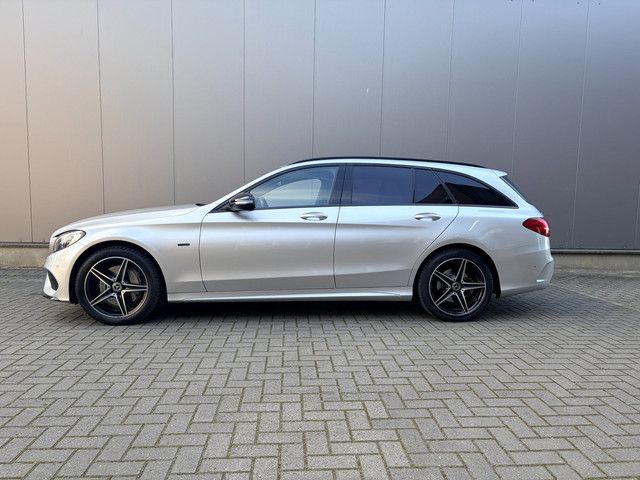Foto 2 van Mercedes-Benz C-klasse Estate 350 e AMG Sport Edition