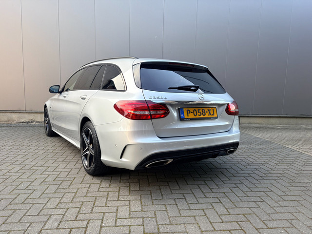 Foto 3 van Mercedes-Benz C-klasse Estate 350 e AMG Sport Edition