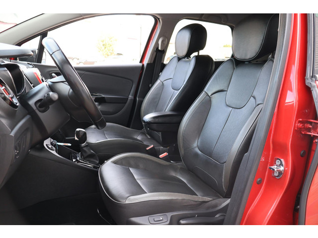 Foto 3 van Renault Captur 1.2 TCe Xmod 1e Eigenaar | Af Trekhaak | Stoelverwarming | NL-Auto | Camera | Navi |