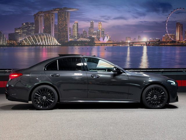 Foto 5 van Mercedes-Benz C-Klasse C300 e C43 AMG Pack |Memory|HeadUp|Sfeer|Pano|360cam|12/2021