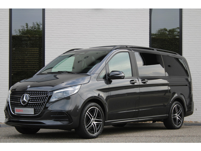 Foto 4 van Mercedes-Benz V-Klasse 300d / AMG / 4-Matic / DC / Luchtvering / Pano / Elec Stoelen / Burmester / V