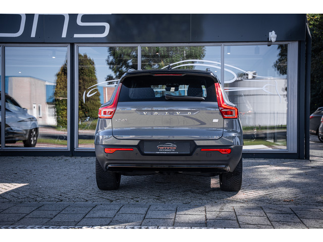 Foto 10 van Volvo XC40 Recharge Core|Elec Trekh|Stoel/Stuurverwarming|Cruise Control|Lane Assist|Camera|