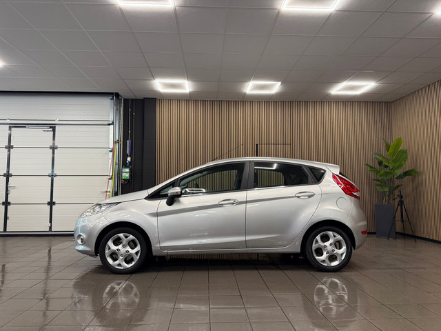 Ford Fiesta 1.25 Titanium * 77.763 km + NAP / Airco / LM Velgen / NL Auto *