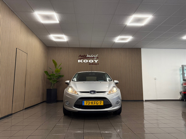 Foto 5 van Ford Fiesta 1.25 Titanium * 77.763 km + NAP / Airco / LM Velgen / NL Auto *