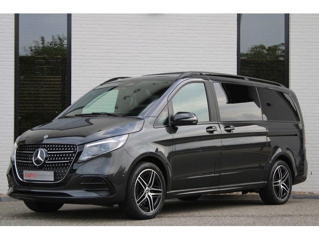 Foto 4 van Mercedes-Benz V-Klasse 300d / AMG / 4-Matic / 7-Persoons / Luchtvering / Pano / Elec Stoelen / Burme